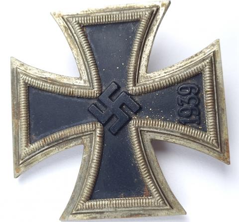 Nice Iron Cross first 1st class medal award in original case, marked