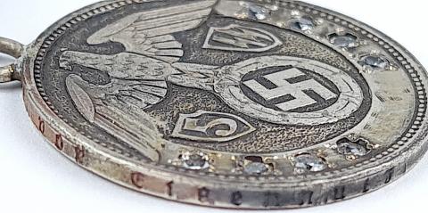 Waffen SS 5th Panzer division commemorative medaillon made as a medal with blue ribbon