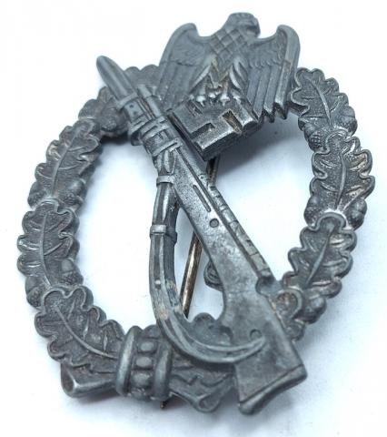 Waffen SS - Werhmacht  Infantry Assault Badge badge medal award by "FZS" FRITZ ZIMMERMANN, Stuttgart Infanterie-Sturmabzeichen
