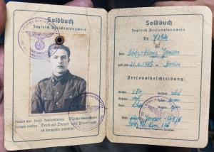 WW2 GERMAN ORIGINAL WAFFEN SS POLIZEI POLICE ROSENBERG SOLDBUCH AUSWEIS ID WITH PHOTOS STAMPED