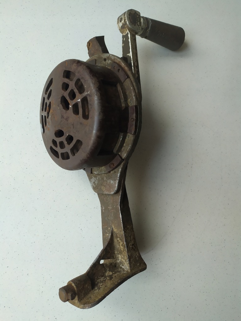Ww2 German Nazi Waffen Ss Original Ww2 German Nazi Rare 1939 Air Attack Hand Operated Siren Working Condition Luftwaffe Alarm