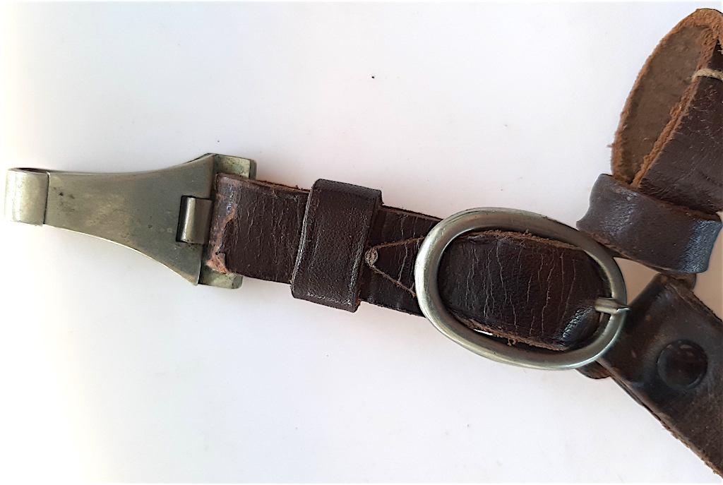 WW2 GERMAN NAZI RARE EARLY 3 PIECES LEATHER HANGER LOOP FOR SA - NSKK ...